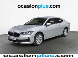 Gris plata Nuevo 2025 Skoda Superb Essence Berlina | 31.355 € (Super precio)