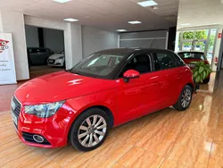 Rojo Usado 2013 Audi A1 Sportback Ambition Utilitario | 9999 € (Precio justo)