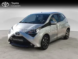 Gris / plata Usado 2020 Toyota Aygo X-play Utilitario | 10.950 € (Precio justo)