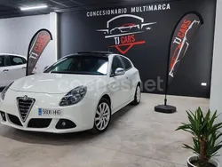 Blanco Usado 2012 Alfa Romeo Giulietta Distinctive Utilitario | 9990 € (Precio justo)
