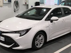 Blanco Usado 2020 Toyota Corolla Active Berlina | 17.700 € (Precio justo)