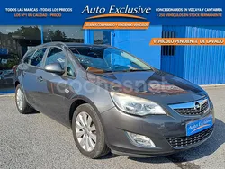 Gris / plata Usado 2011 Opel Astra Selective Familiar | 5790 € (Precio justo)