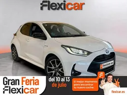 Blanco Usado 2021 Toyota Yaris Hybrid Style Berlina | 20.790 € (Precio justo)