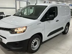 Blanco Nuevo 2024 Toyota Proace City Van | 23.490 €
