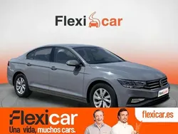 Gris Usado 2022 VW Passat Business Berlina | 18.890 € (Super precio)