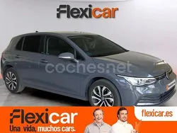 Gris / plata Usado 2021 VW Golf VIII Berlina | 19.470 € (Precio justo)