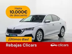 Blanco Usado 2020 Skoda Octavia Ambition Utilitario | 17.290 € (Precio justo)