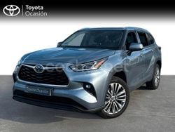 Gris / plata Usado 2021 Toyota Highlander Advance SUV | 43.990 € (Un poco caro)