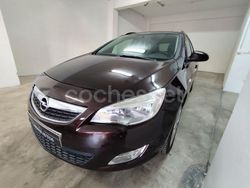 Marrón Usado 2012 Opel Astra Selective Familiar | 4900 € (Precio justo)