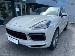 Beige Usado 2020 Porsche Cayenne SUV | 106.990 €