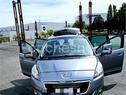 Gris / plata Usado 2016 Peugeot 5008 Allure Monovolumen | 8500 € (Precio justo)