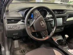 Negro Usado 2016 Toyota Avensis Executive Berlina | 11.900 €