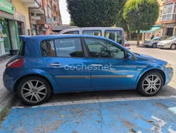 Azul Usado 2004 Renault Mégane II Authentique Berlina | 2200 € (Precio justo)