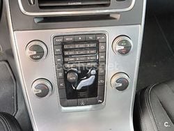 Negro Usado 2018 Volvo V60 Momentum Familiar | 21.500 € (Caro)