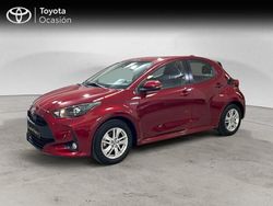 Rojo Usado 2021 Toyota Yaris Hybrid Active Berlina | 16.495 € (Precio justo)