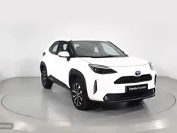 Blanco Usado 2024 Toyota Yaris Cross Active SUV | 25.700 € (Un poco caro)