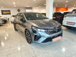 Gris / plata Usado 2025 Renault Clio V Techno Berlina | 18.999 € (Un poco caro)