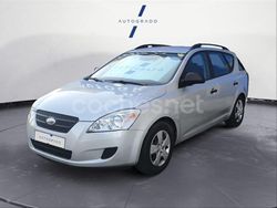 Gris / plata Usado 2007 Kia Ceed Active Utilitario | 5490 € (Buen precio)