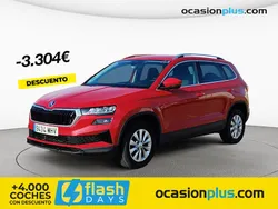 Rojo Usado 2023 Skoda Karoq Ambition SUV | 22.200 € (Precio justo)