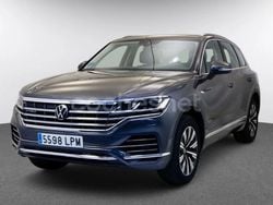 Gris / plata Usado 2021 VW Touareg SUV | 47.890 € (Un poco caro)