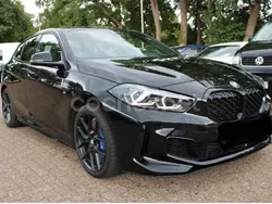 Negro Usado 2021 BMW M135 M Performance Utilitario | 36.990 € (Precio justo)