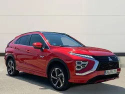 Rojo Usado 2022 Mitsubishi Eclipse | 24.900 €