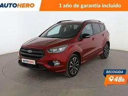 Rojo Usado 2019 Ford Kuga ST-Line SUV | 16.285 € (Precio justo)
