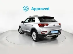 Gris Usado 2024 VW T-Roc Life SUV | 24.400 € (Precio justo)