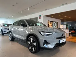 Eléctrico Nuevo 2025 Volvo EC40 Plus SUV | 49.900 €
