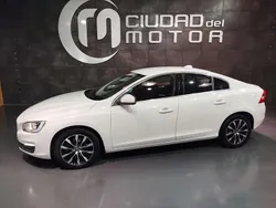 Blanco Usado 2018 Volvo S60 Momentum Berlina | 19.150 € (Precio justo)