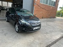 Negro Usado 2011 Ford Fiesta Titanium Utilitario | 4990 € (Precio justo)