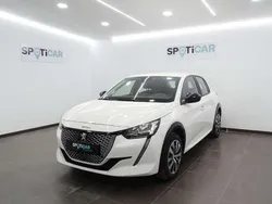 Blanco Usado 2023 Peugeot e-208 Active Utilitario | 24.995 € (Precio justo)