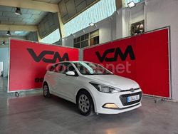 Blanco Usado 2016 Hyundai i20 Berlina | 8290 € (Buen precio)