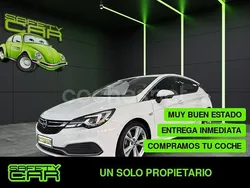 Blanco Usado 2018 Opel Astra Berlina | 13.999 € (Un poco caro)