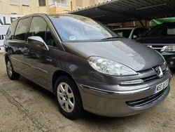 Peugeot 807