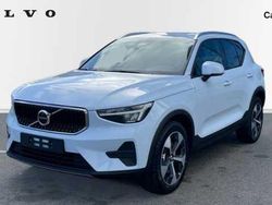Azul Nuevo 2025 Volvo XC40 Core SUV | 38.600 € (Precio justo)