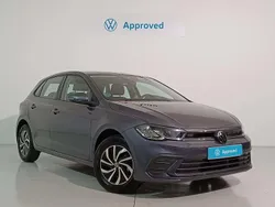 Gris Usado 2024 VW Polo Life | 22.900 € (Un poco caro)