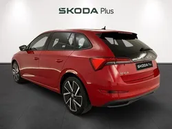 Rojo Usado 2024 Skoda Scala Sport Utilitario | 22.990 € (Un poco caro)
