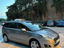 Marrón Usado 2016 Peugeot 5008 Style Monovolumen | 10.500 € (Caro)