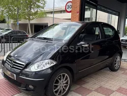 Negro Usado 2008 Mercedes A200 Elegance Berlina | 4990 € (Buen precio)