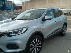 Gris / plata Usado 2021 Renault Kadjar Zen SUV | 17.500 € (Buen precio)