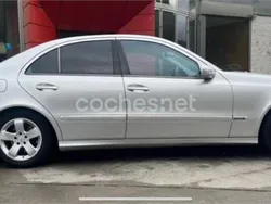 Gris / plata Usado 2005 Mercedes E320 Avantgarde Familiar | 6900 € (Caro)