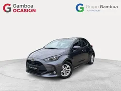 Gris Usado 2024 Toyota Yaris Edition Berlina | 18.090 € (Buen precio)
