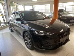 Negro Usado 2022 Ford Focus ST-Line Utilitario | 19.490 € (Un poco caro)