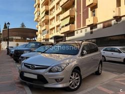 Gris / plata Usado 2011 Hyundai i30 Comfort Familiar | 3800 € (Precio justo)
