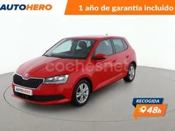 Rojo Usado 2021 Skoda Fabia Ambition Berlina | 12.399 € (Buen precio)