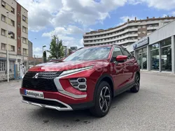 Rojo Nuevo 2025 Mitsubishi Eclipse Cross SUV | 35.500 €