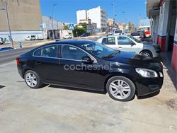 Negro Usado 2013 Volvo S60 Momentum Berlina | 9800 €