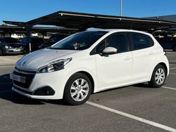 Usado 2017 Peugeot 208 Utilitario | 10.900 €