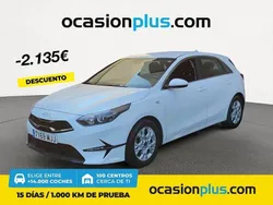 Blanco Usado 2023 Kia Ceed Berlina | 17.990 € (Precio justo)